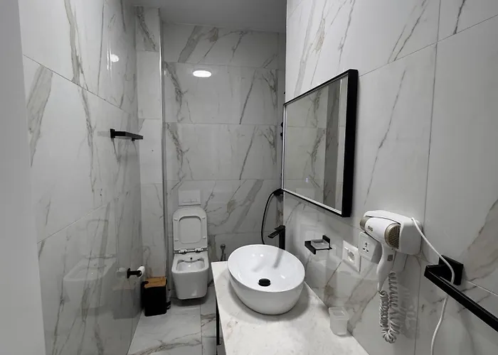 Fibonacci Apartment *